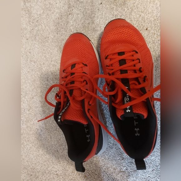 Men's Under Armour Charged Commit 3 Training Shoes, size 11 - Picture 3 of 5